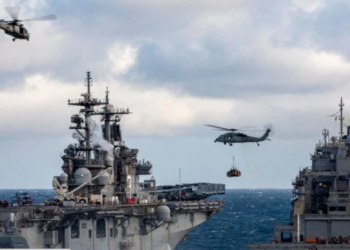 नौसेना प्रशांत क्षेत्र में उभयचर युद्ध पर शून्य कर रही है | Navy zeroing in on amphibious warfare in the Pacific