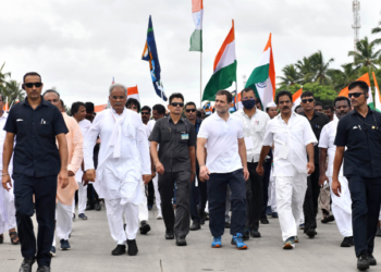 राहुल ने कन्याकुमारी से शुरू की कांग्रेस की ‘भारत जोड़ो यात्रा’ | Rahul starts Congress’s ‘Bharat Jodo Yatra’ from Kanyakumari