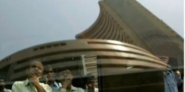 माइक्रोसॉफ्ट की ‘ब्लू स्क्रीन ऑफ डेथ’ आउटेज: भारत के बीएसई, एनएसई ने अप्रत्याशित हीरो के साथ तकनीकी बुलेट को चकमा दिया – कम आईटी खर्च?